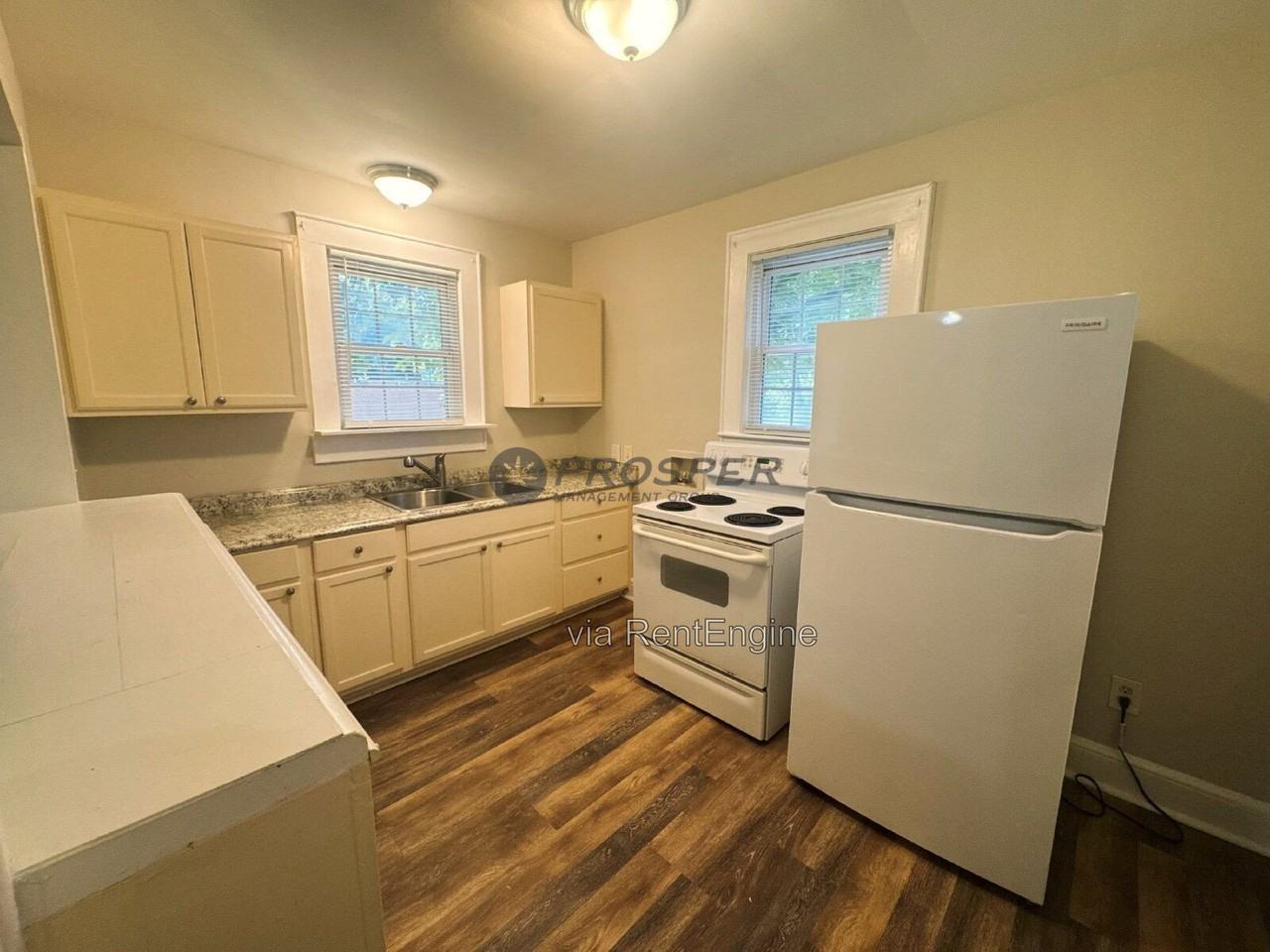 1 Berkley Ave #A - Photo 5 of 16