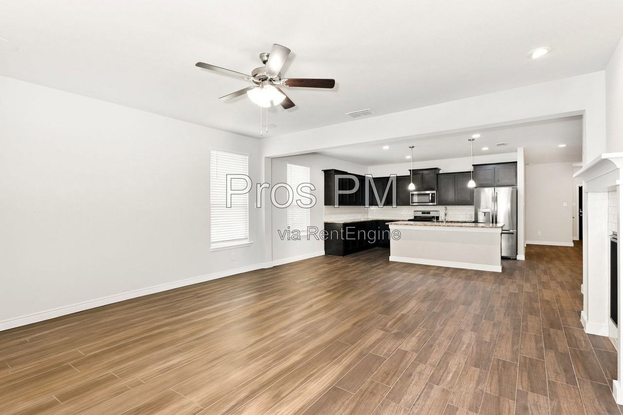 1512 Brindle St - Photo 6 of 16