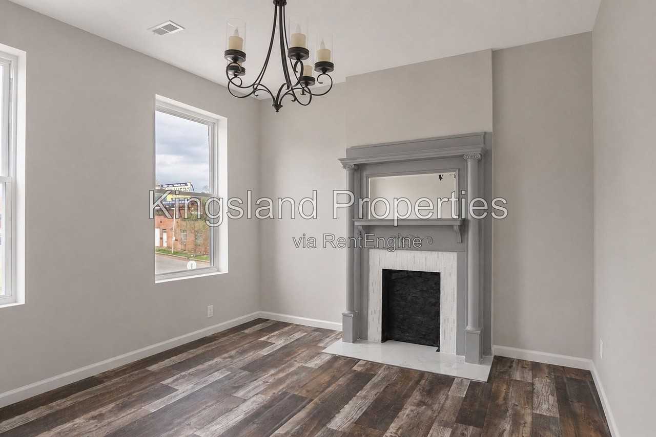 3304 Utah St #2F - Photo 2 of 13