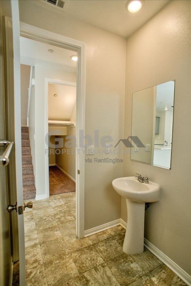27477 Boulderview Way - Photo 7 of 31