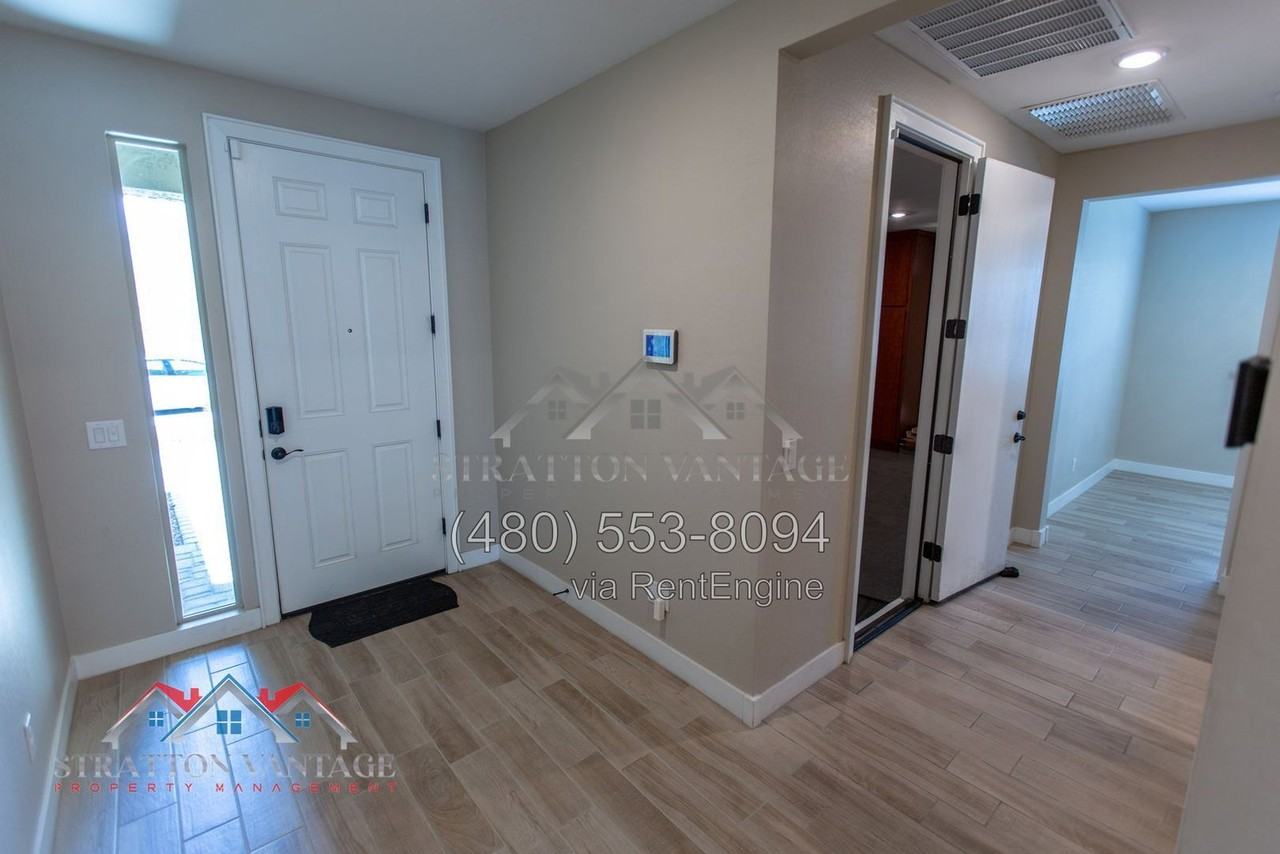 18520 W Alice Ave - Photo 7 of 50