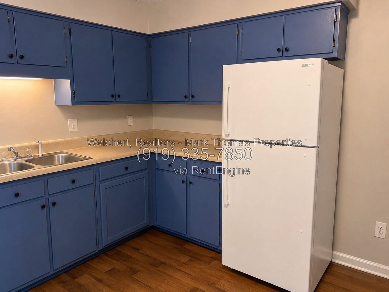 800 Fargo St #E3 - Photo 3 of 33