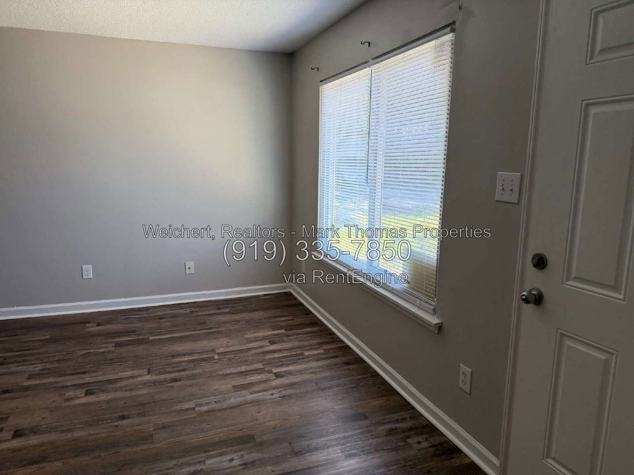 800 Fargo St #E3 - Photo 4 of 33