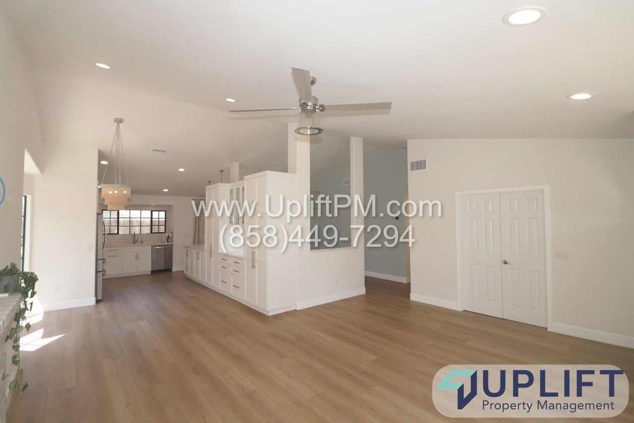 1542 Del Mar Rd #A - Photo 7 of 27