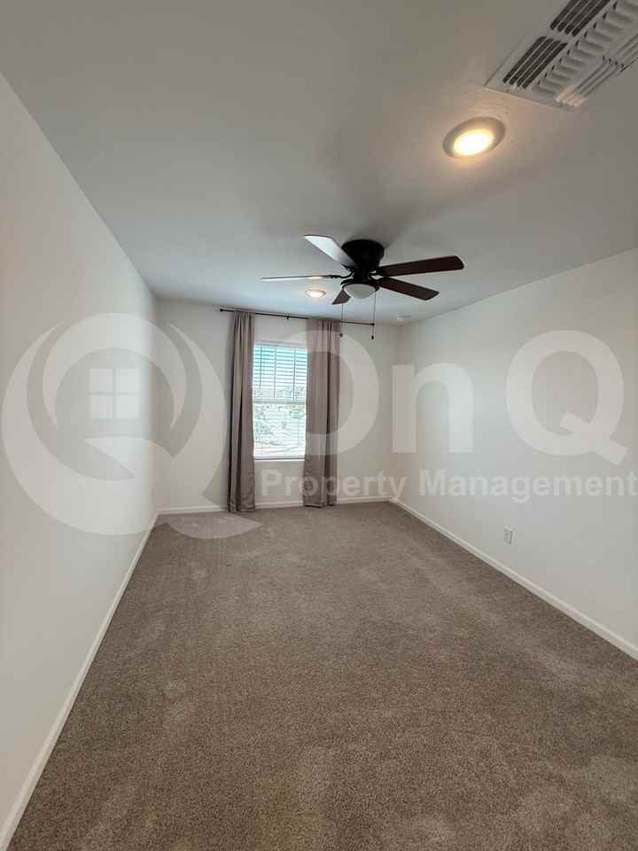 7609 S Camino Alma Vieja - Photo 7 of 50