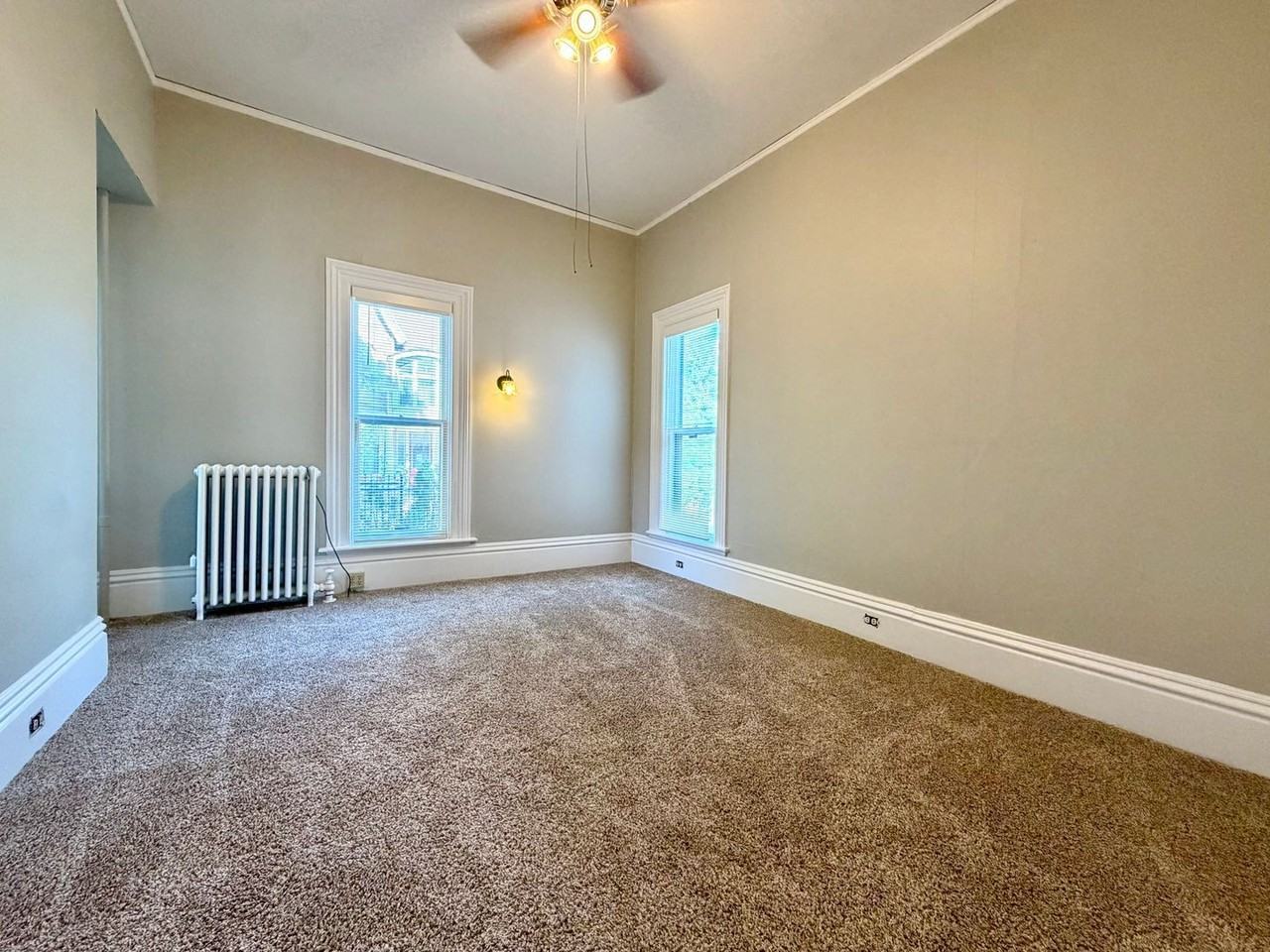 63 College Ave Ne - Photo 5 of 18