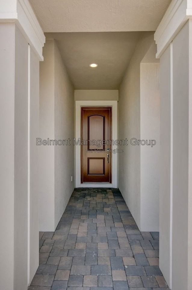 13146 Bromborough Dr - Photo 3 of 35
