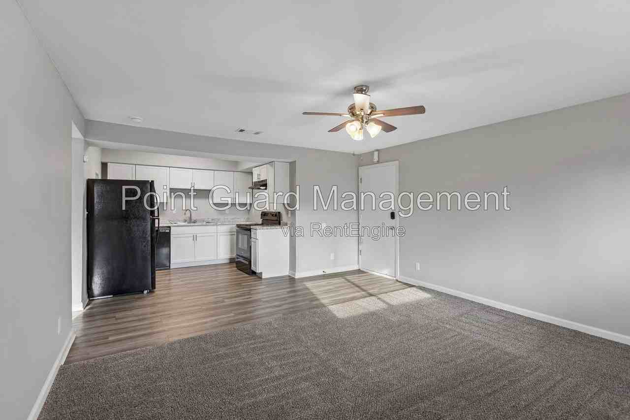 1506 Lee Dr #11 - Photo 2 of 21