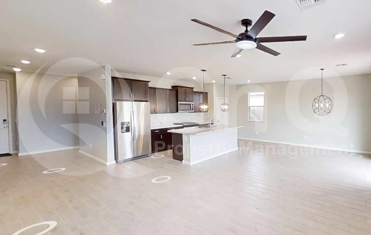 2589 E San Miguel Dr - Photo 5 of 20