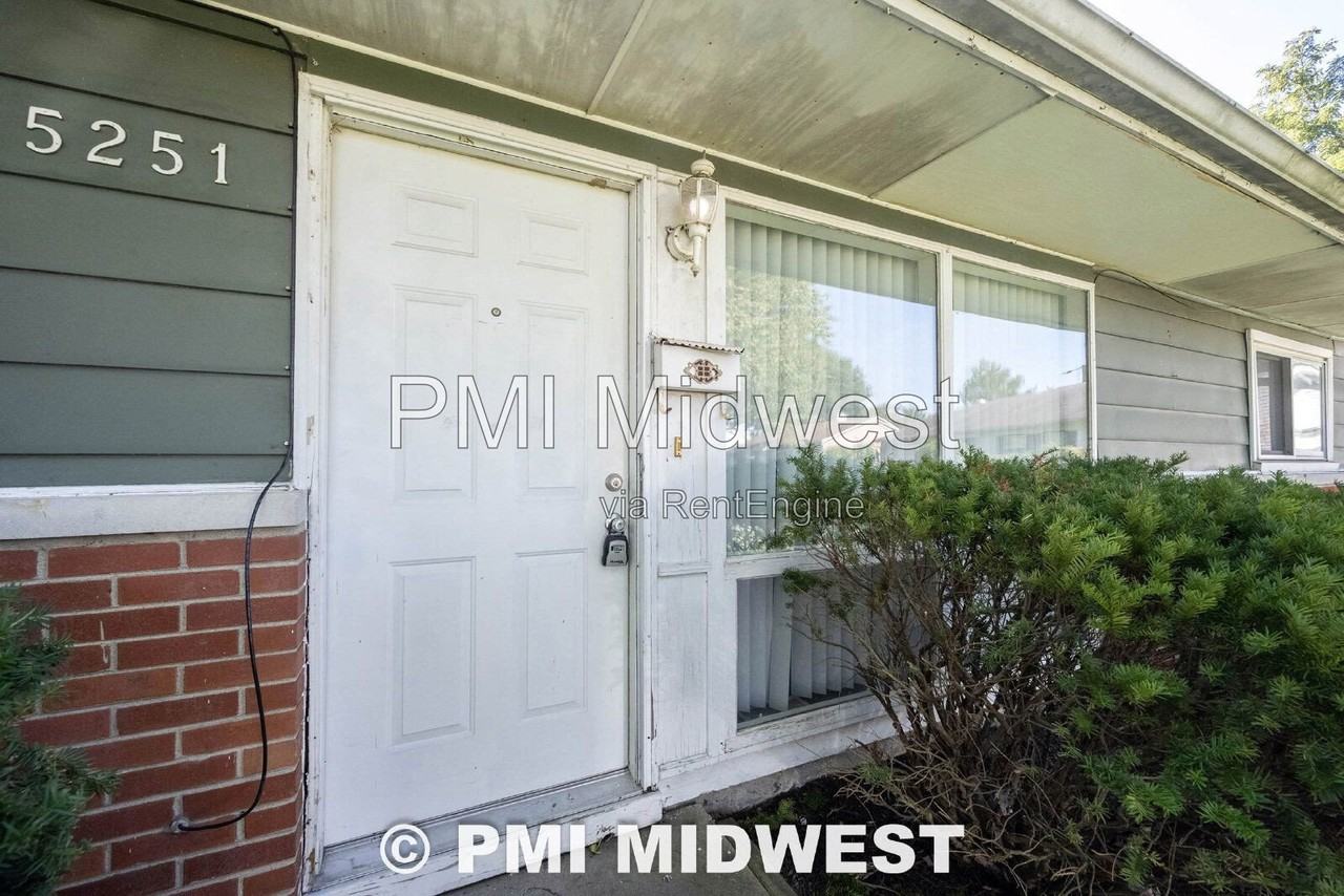 5251 Longworth Pl - Photo 3 of 25
