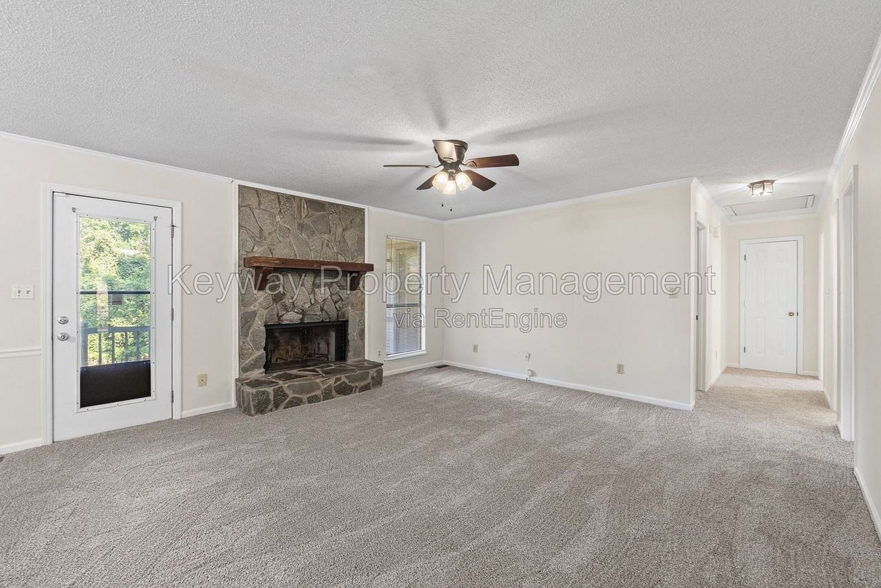 4068 Oregon Trl - Photo 6 of 23