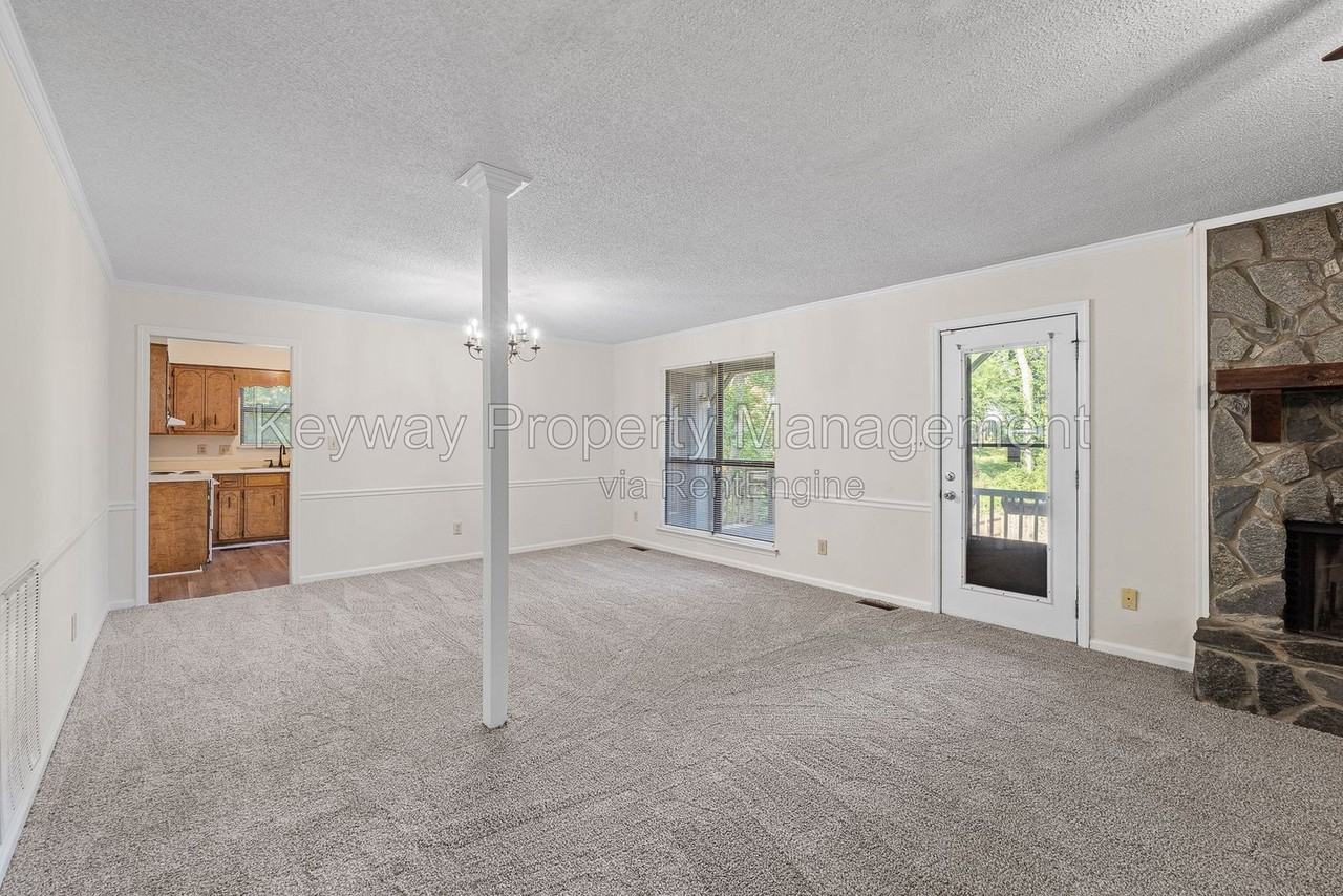 4068 Oregon Trl - Photo 7 of 23