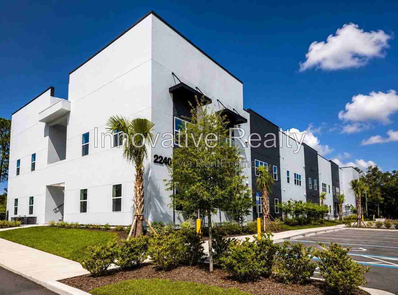 2240 Florida Dr #109