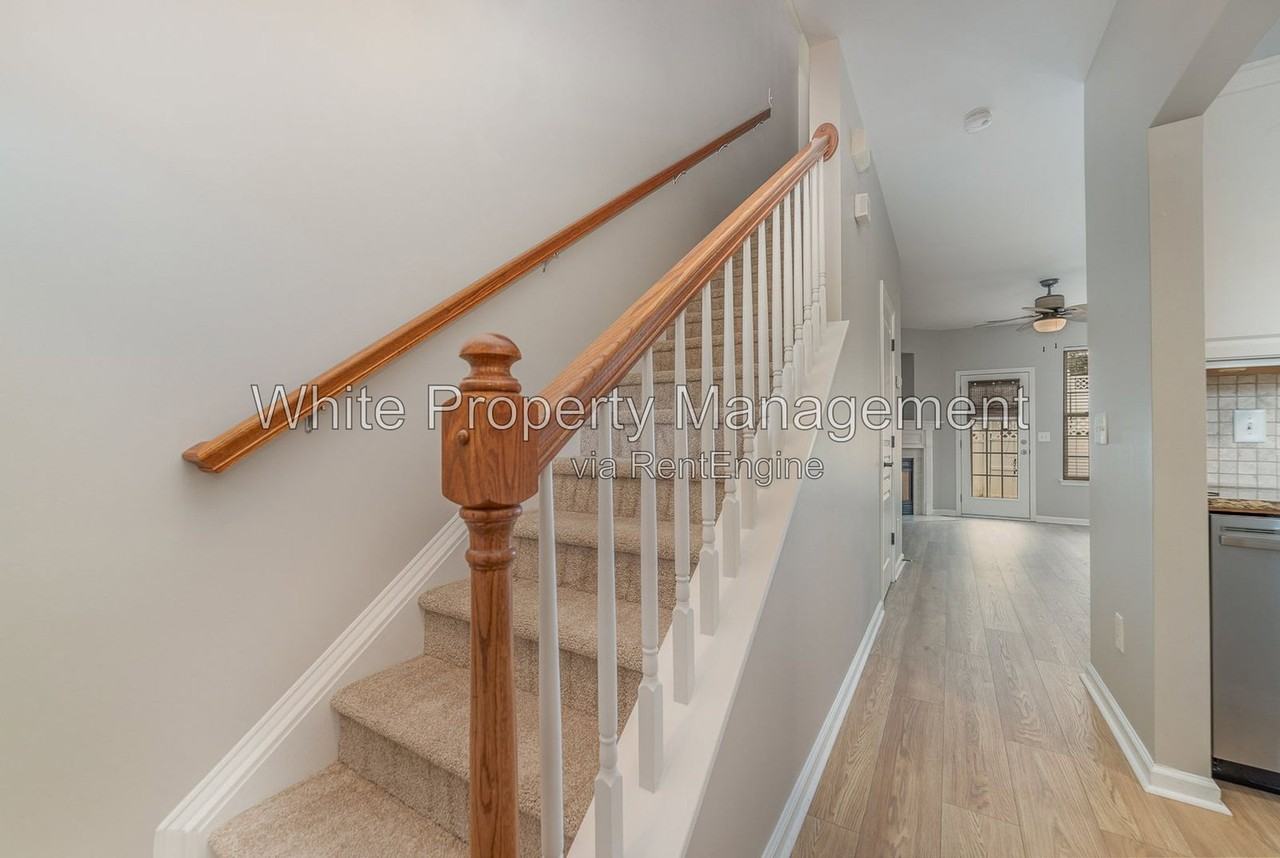 825 Gentlewinds Ct - Photo 4 of 24