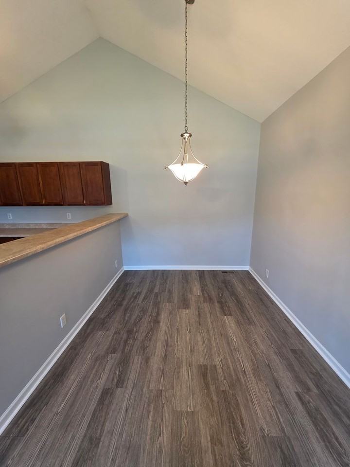 7920 Ellisville Ln - Photo 7 of 24