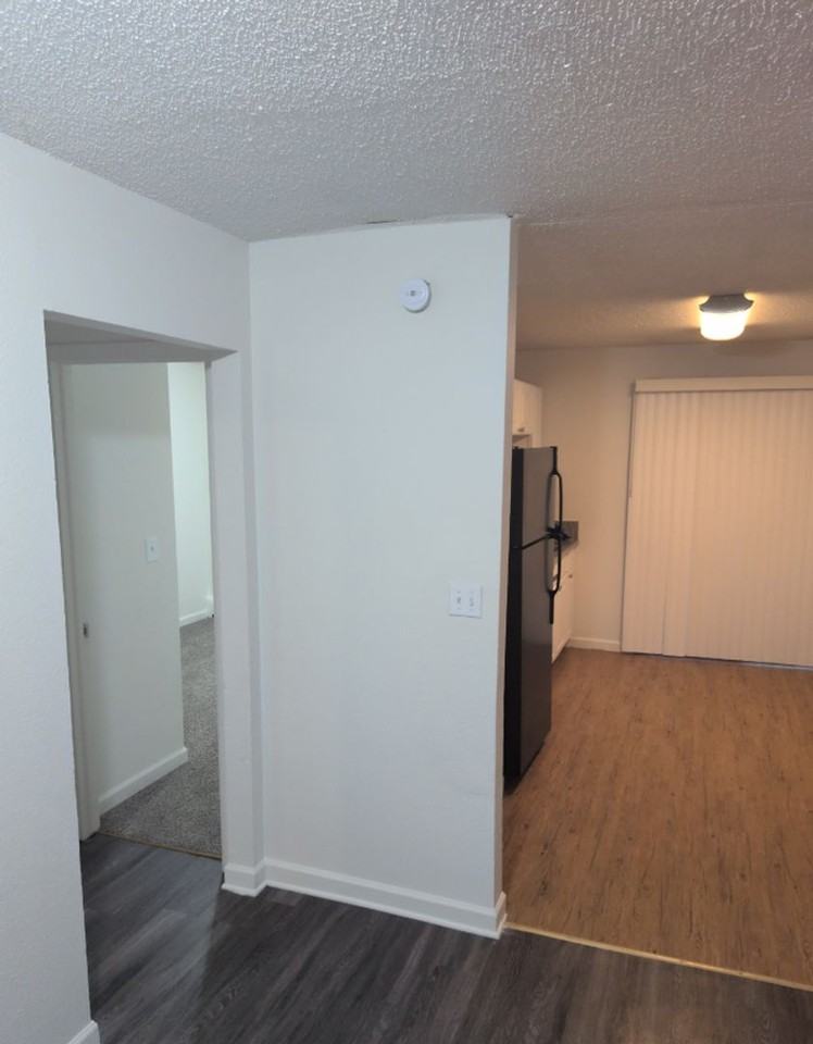 721 Depew St #8 - Photo 2 of 13