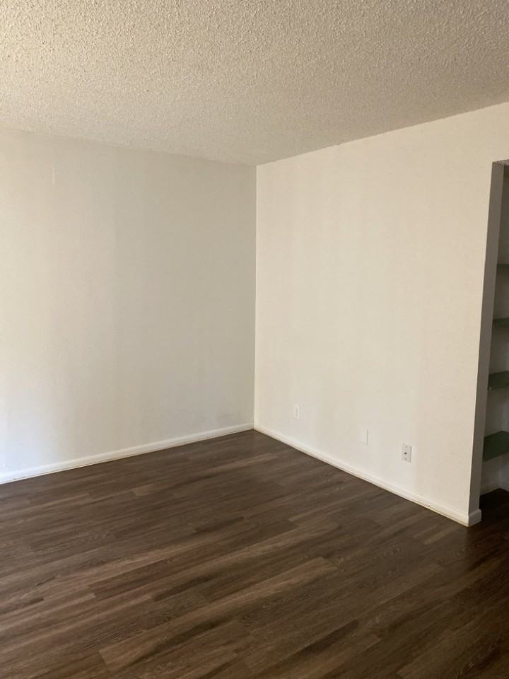 5300 E Cherry Creek South Dr Apt 722 - Photo 2 of 17