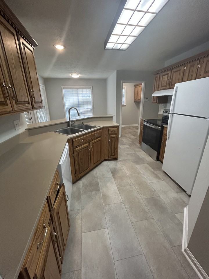 158 Pennington Pl - Photo 6 of 22