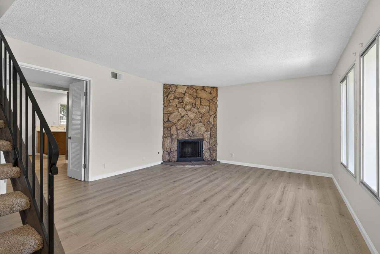1031 Clyde Ave #1102 - Photo 5 of 48