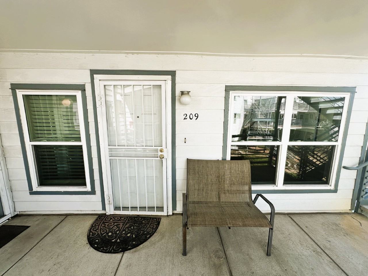 1226 S Monaco Street Pkwy #209 - Photo 3 of 26
