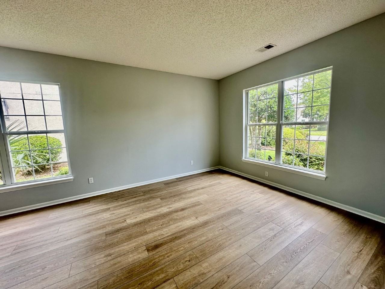 39 Tallow Dr - Photo 7 of 34