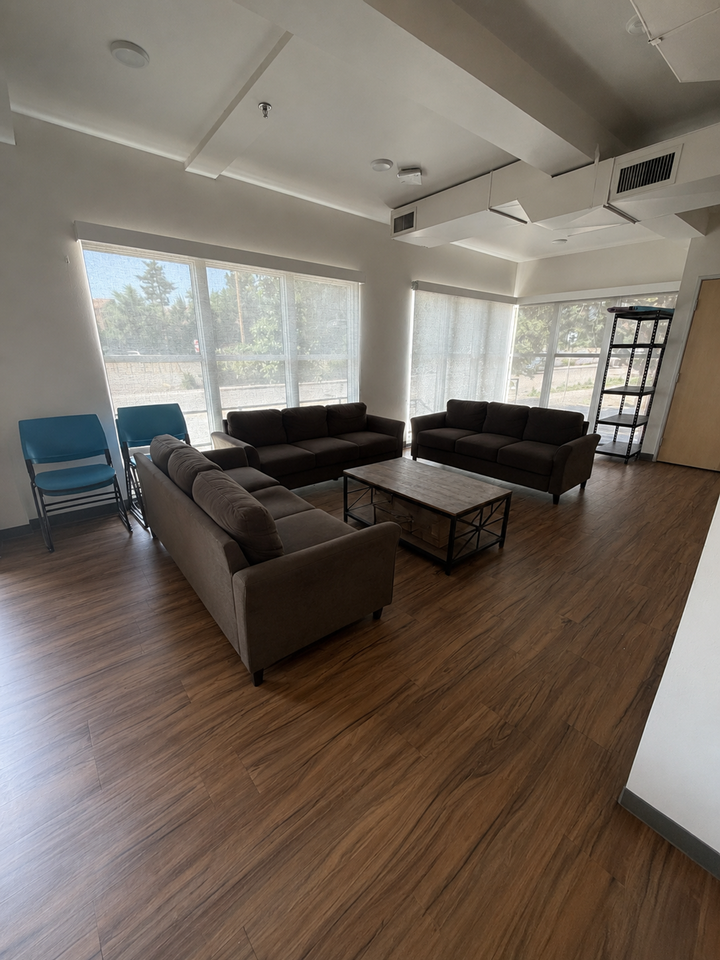 2333 Arapahoe Ave. - Photo 5 of 12