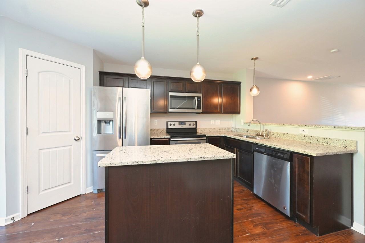 167 Cobblestone Place Dr - Photo 3 of 41
