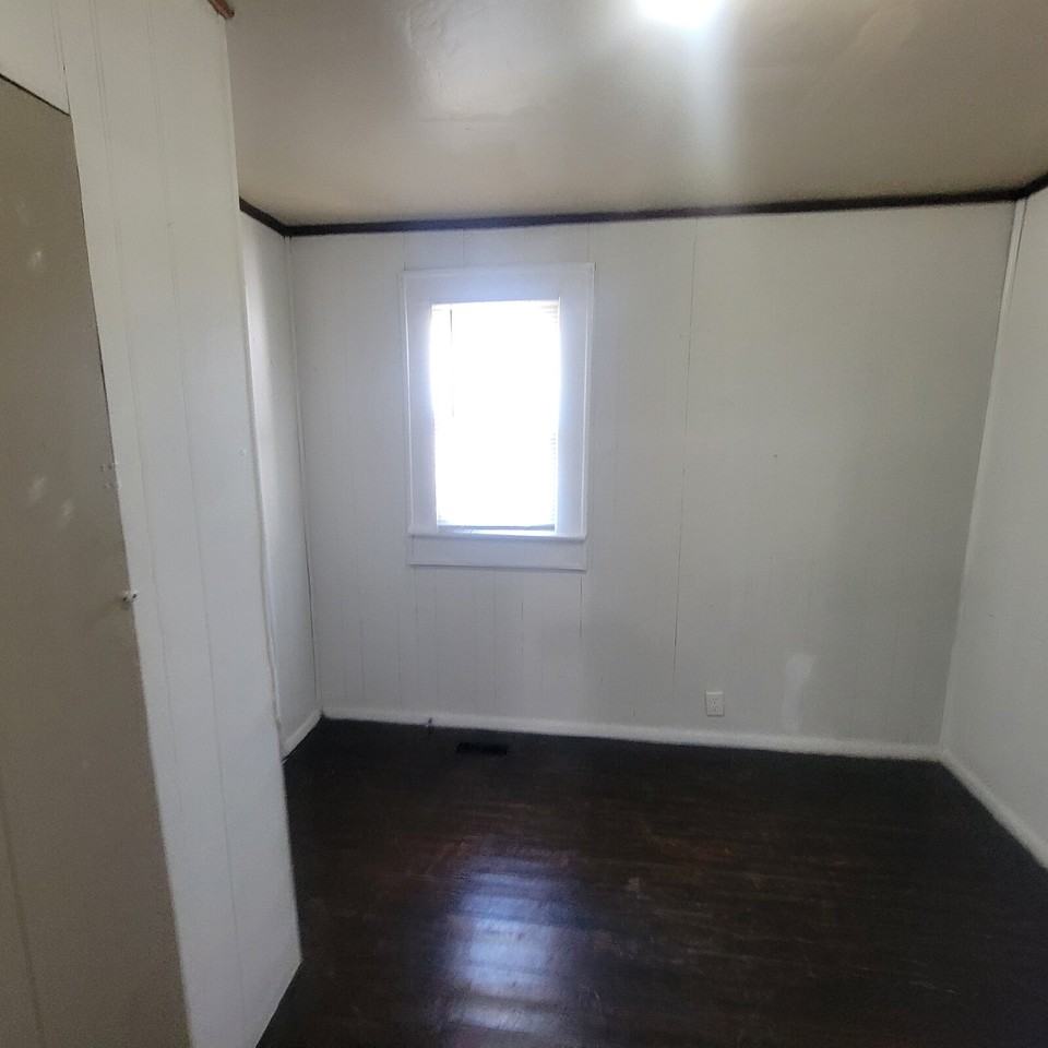 412 S Gerrard Dr - Photo 6 of 7