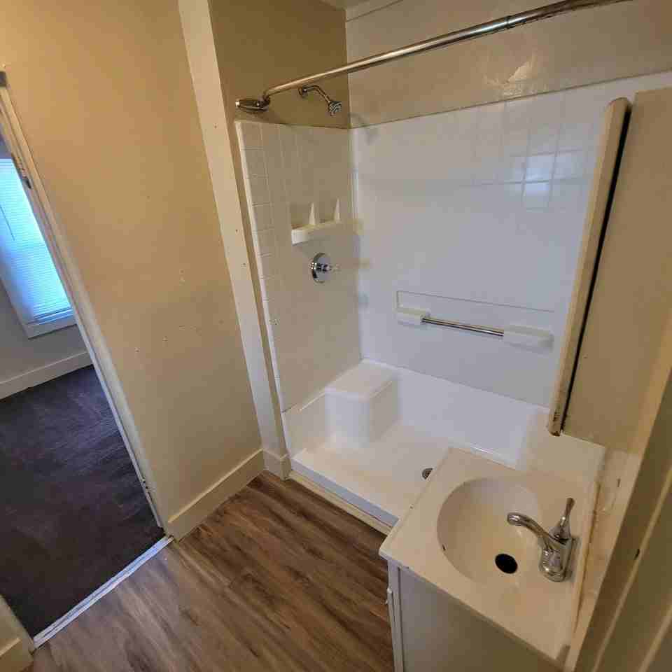 3110 Newton Ave - Photo 2 of 8