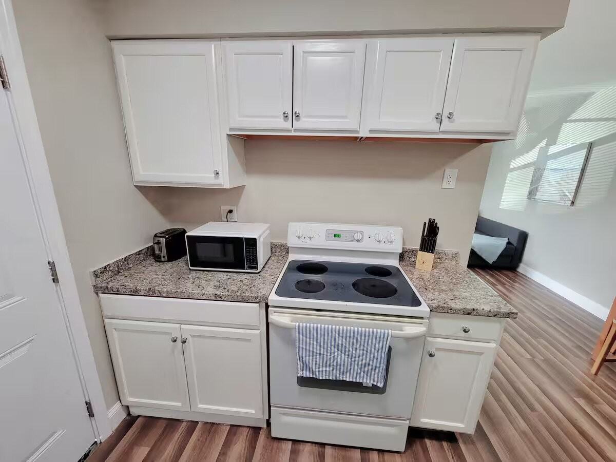 307 S Lincoln Ave - Photo 6 of 11