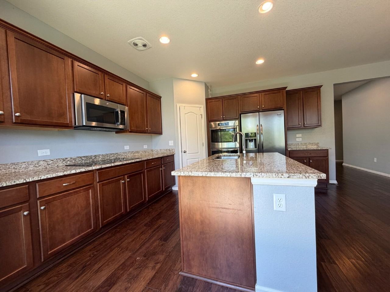 26327 E Hinsdale Pl - Photo 3 of 18