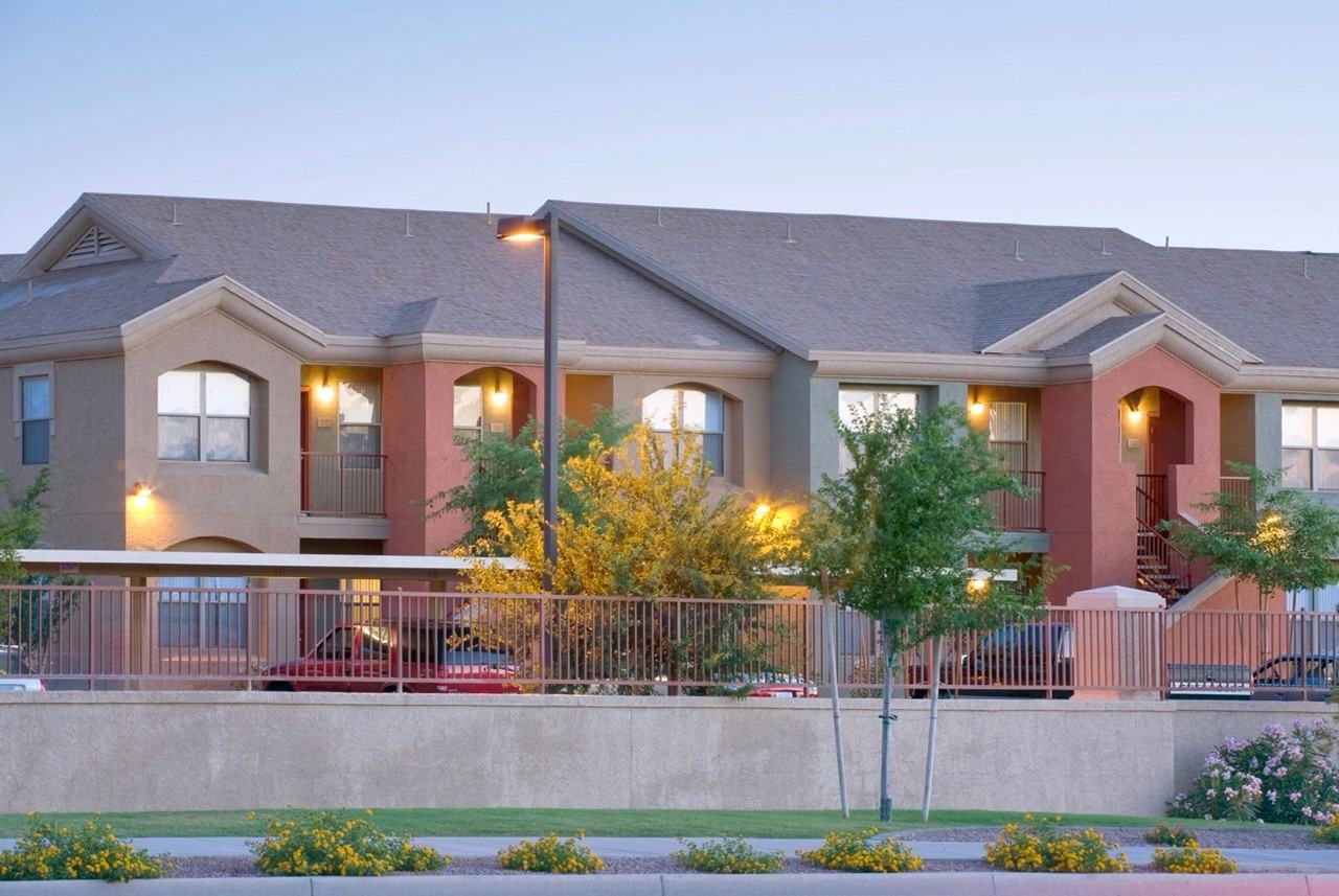 San Lucas Apartments - Photo 4 of 12