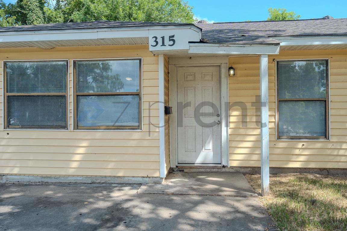 315 Acacia St - Photo 5 of 29
