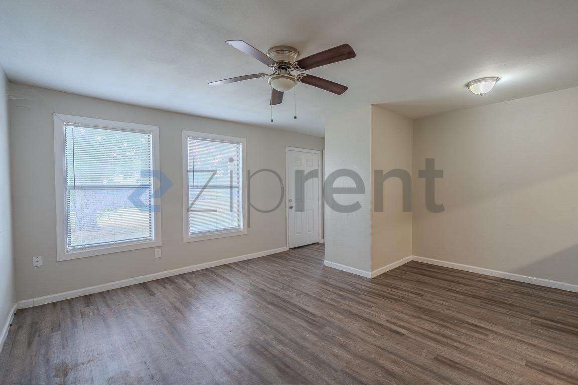 315 Acacia St - Photo 6 of 29