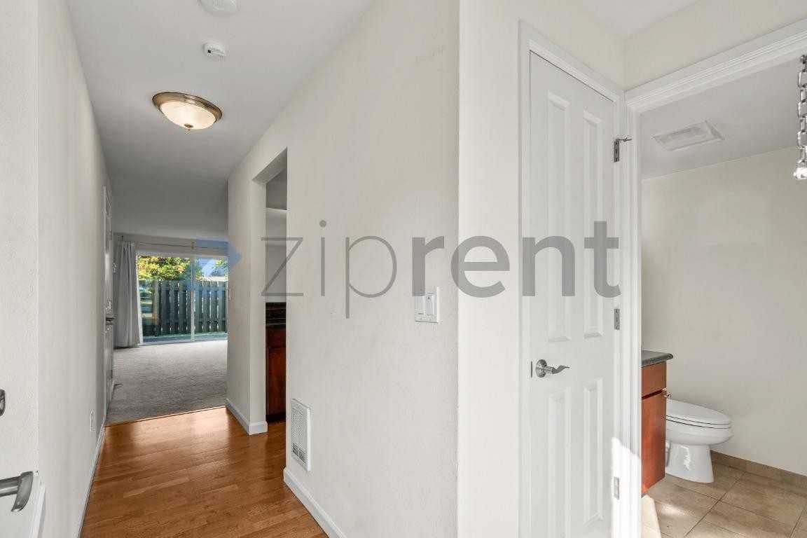 511 141st Ave Se #35 - Photo 4 of 15