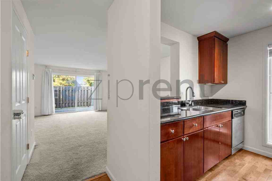 511 141st Ave Se #35 - Photo 5 of 15