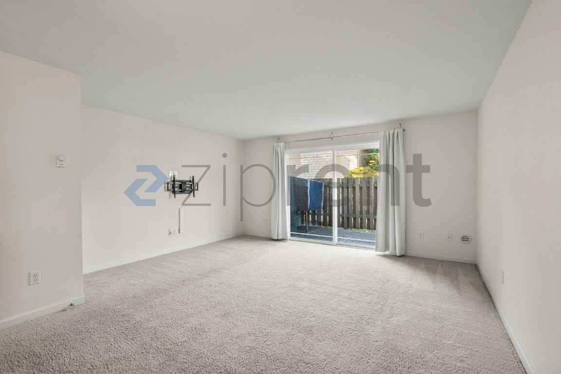 511 141st Ave Se #35 - Photo 6 of 15