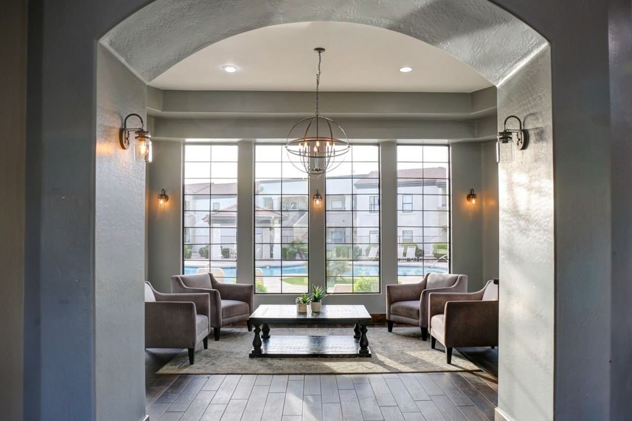 San Martin Apartments - Photo 5 of 16