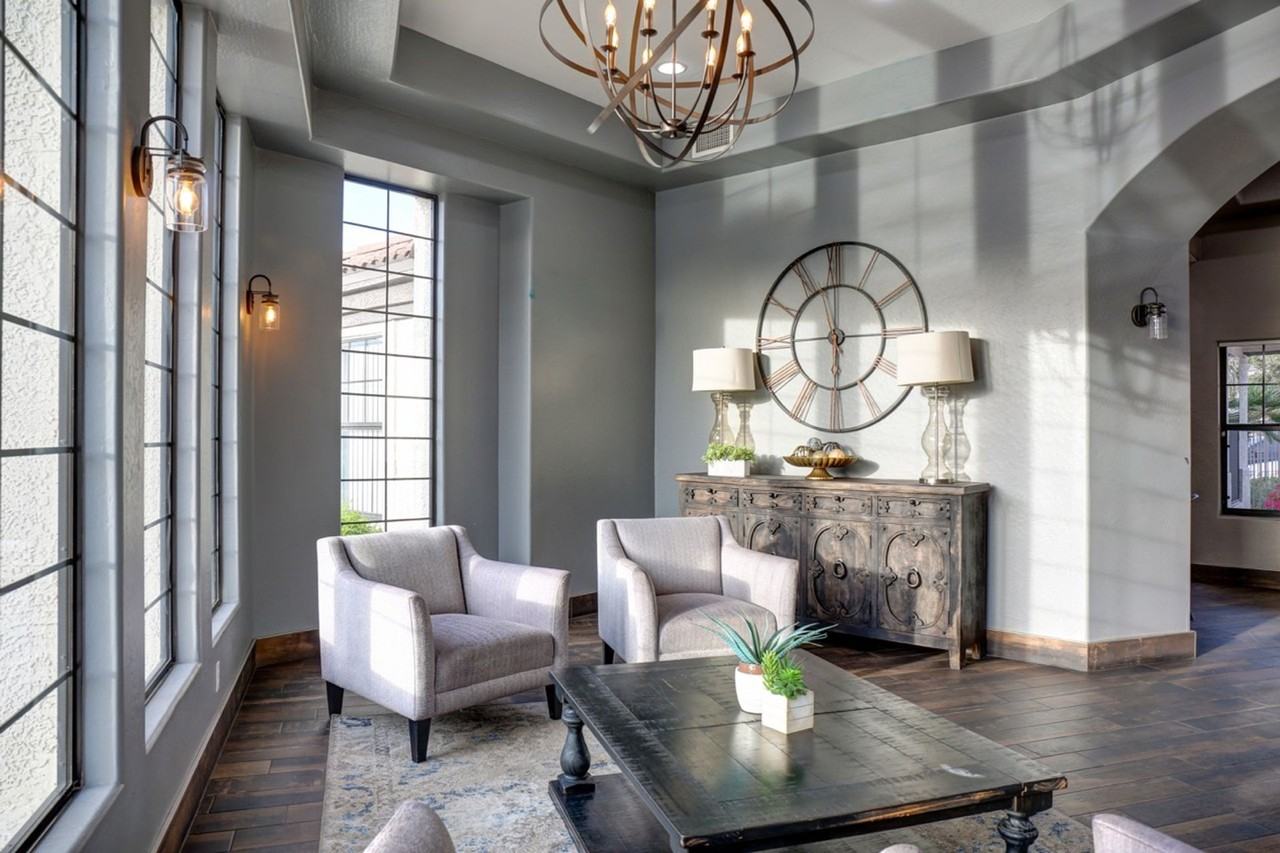 San Martin Apartments - Photo 7 of 16