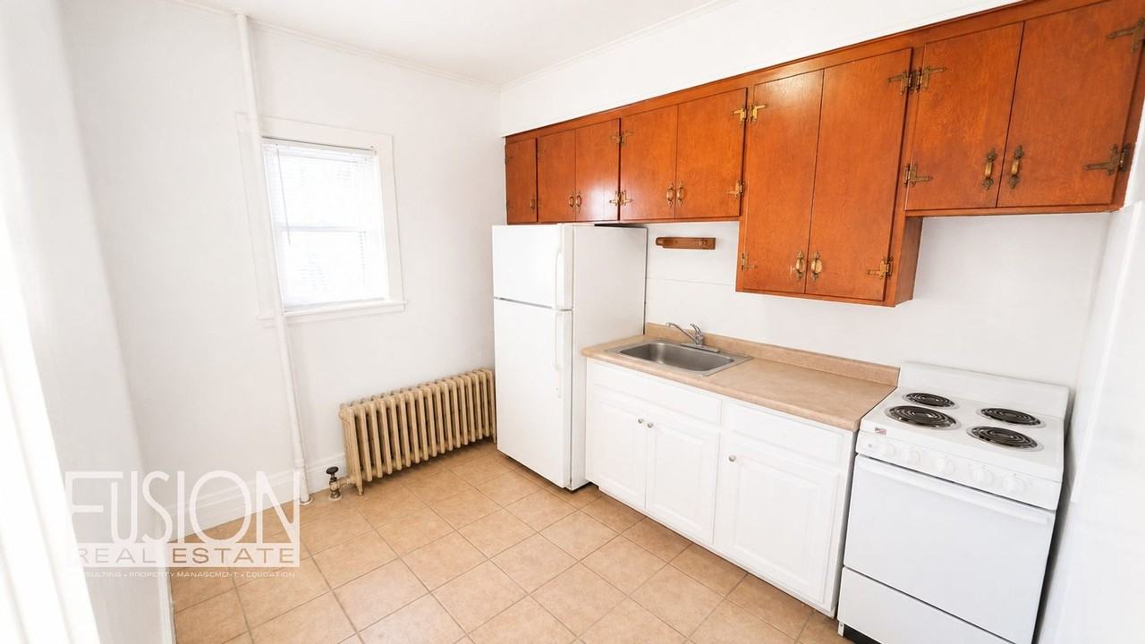 21-25 Elmwood Avenue - Photo 3 of 26