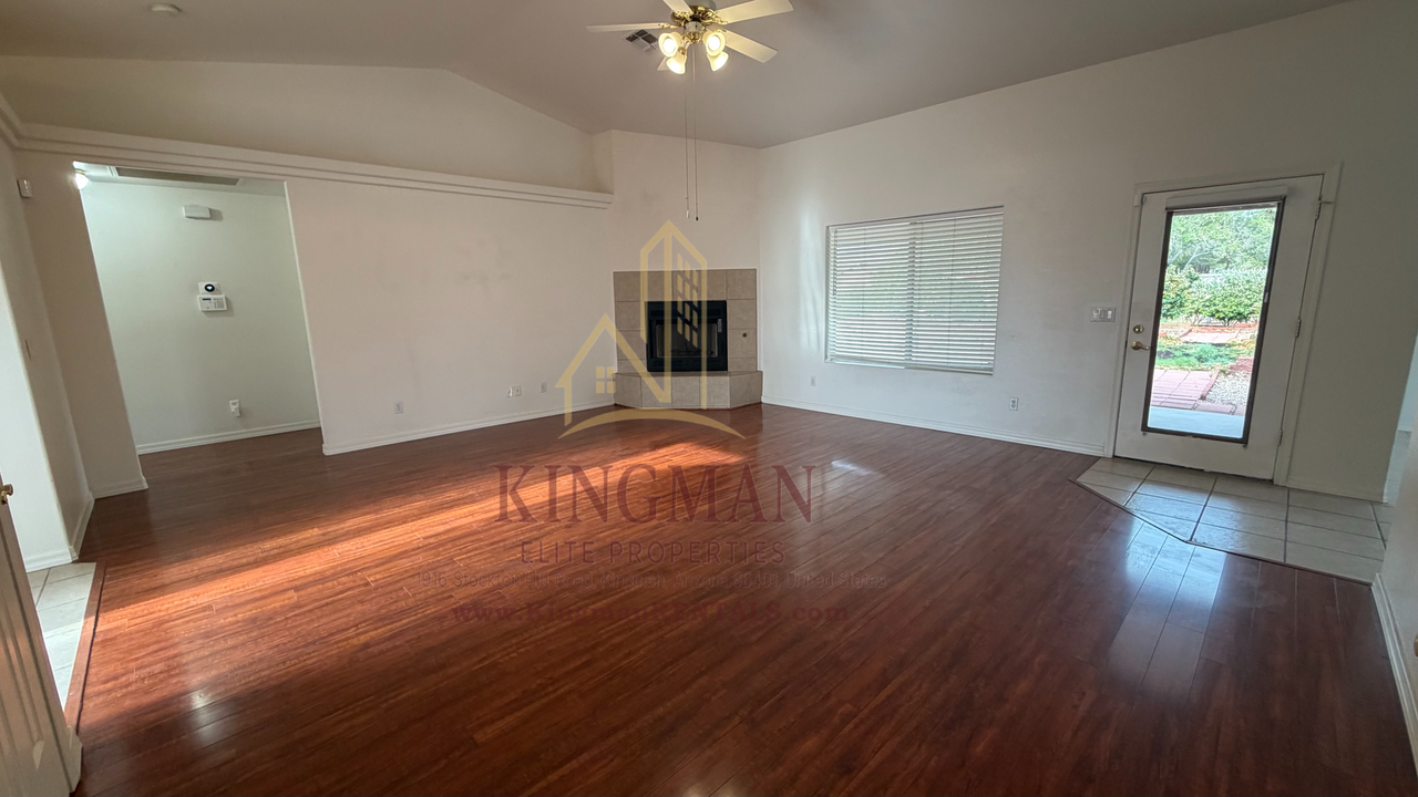 5001 College Trails Dr - Photo 4 of 19