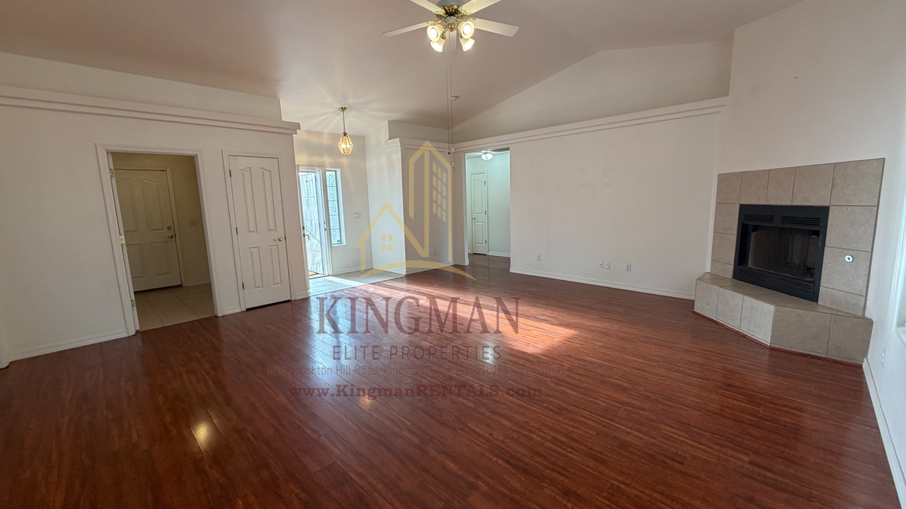 5001 College Trails Dr - Photo 5 of 19