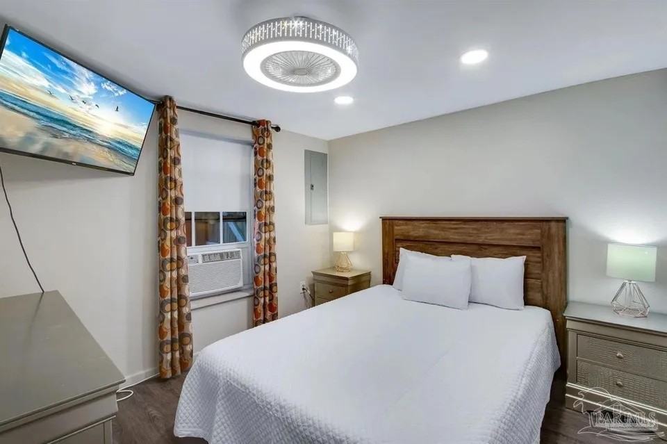 107 N D St #A - Photo 3 of 10