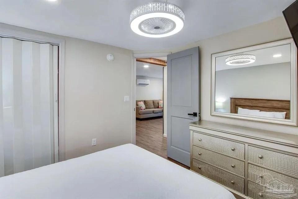 107 N D St #A - Photo 5 of 10