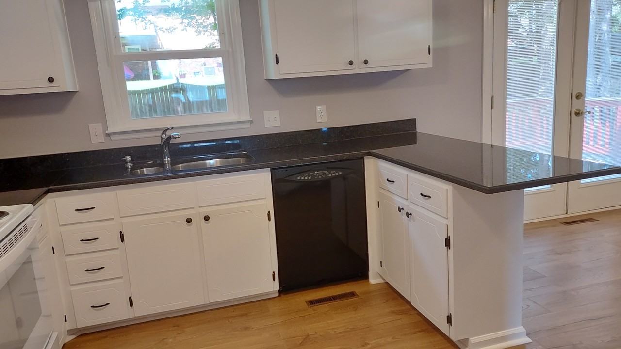315 Azalia Dr #NA - Photo 6 of 18