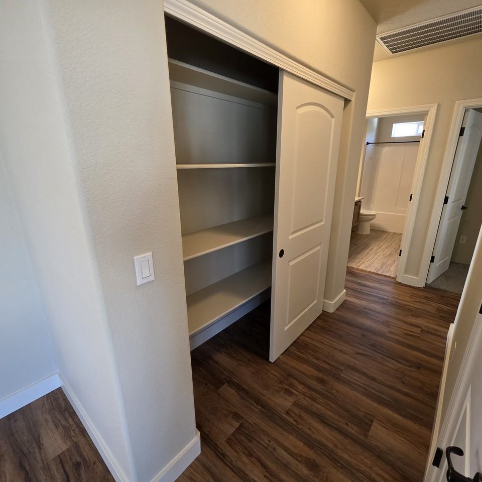 918 Sw Blackberry Ln #NA - Photo 7 of 16