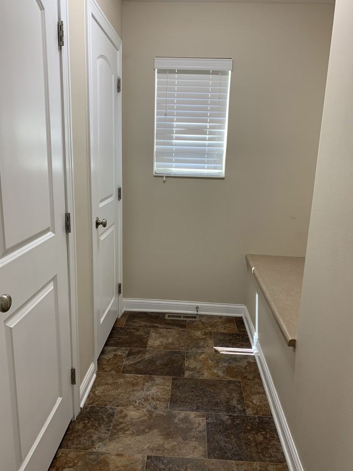 2539 Telluride Cir #NA - Photo 4 of 17
