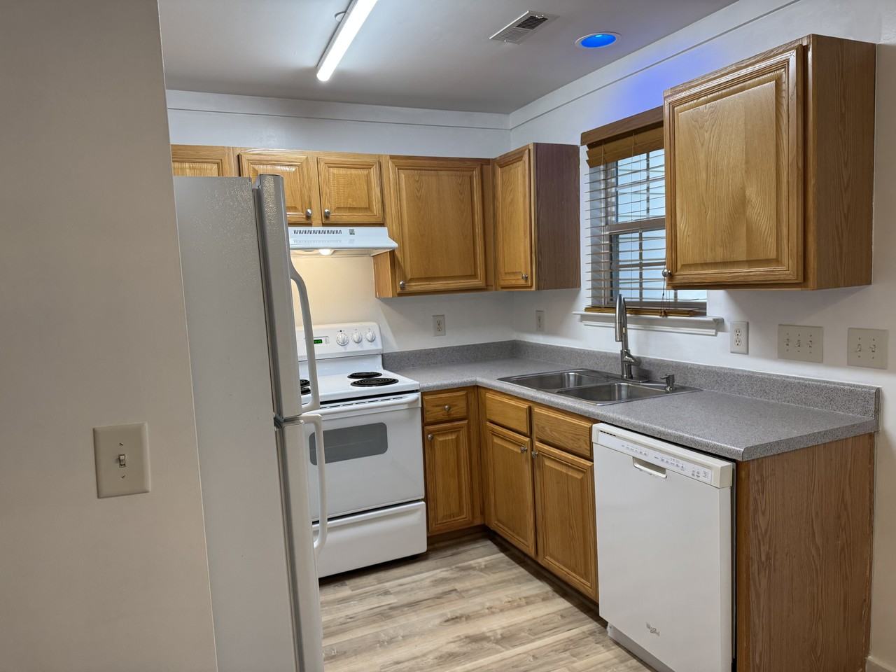 Averette Field Dr #7736 - Photo 6 of 28