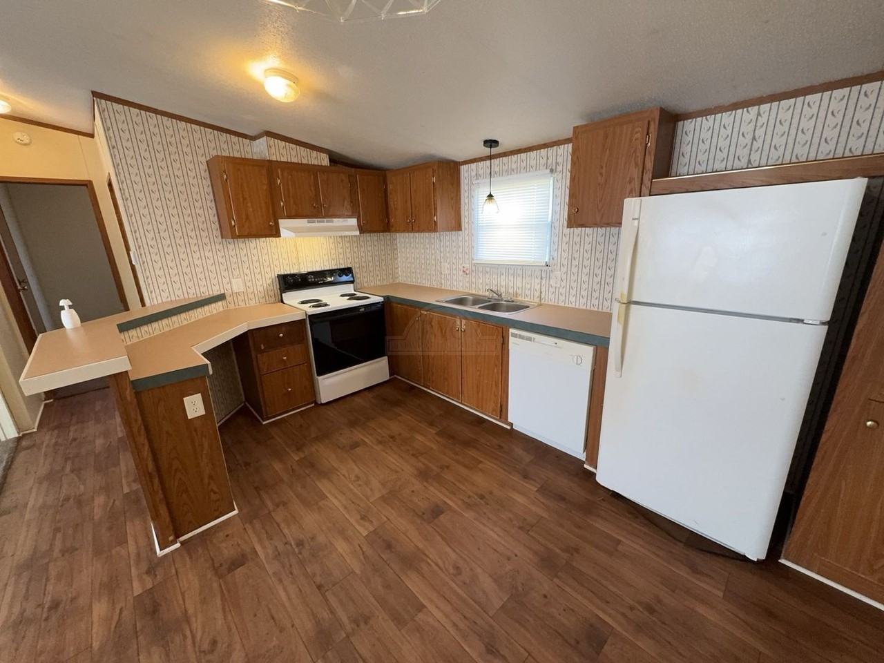 3303 Sevilla Dr - Photo 4 of 17