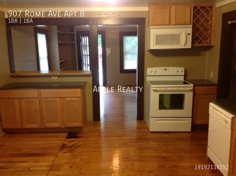 907 Rome Ave Apt B - Photo 3 of 11